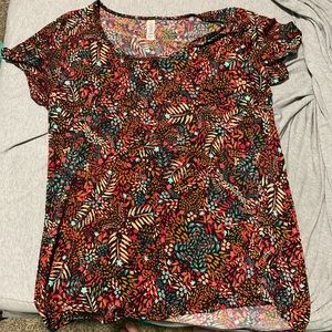 M classic t from lularoe